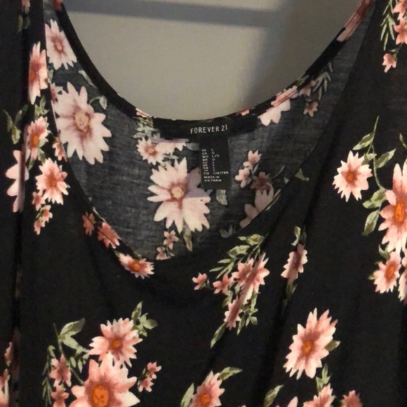 Floral romper - Picture 3 of 3